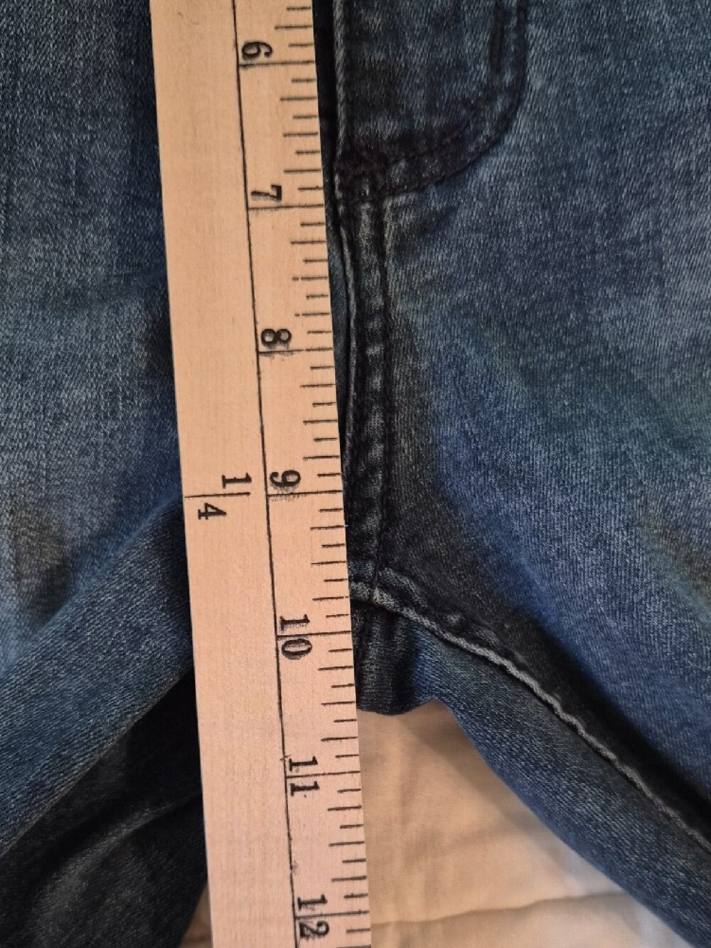 Disney Kissing Mickey/Minnie Jeans- Size 5 - Picture 4 of 9
